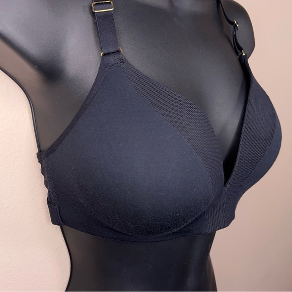 34D Lively All You Wireless Tshirt Bra Black Multi-way Molded Lightly Lined - Picture 2 of 9